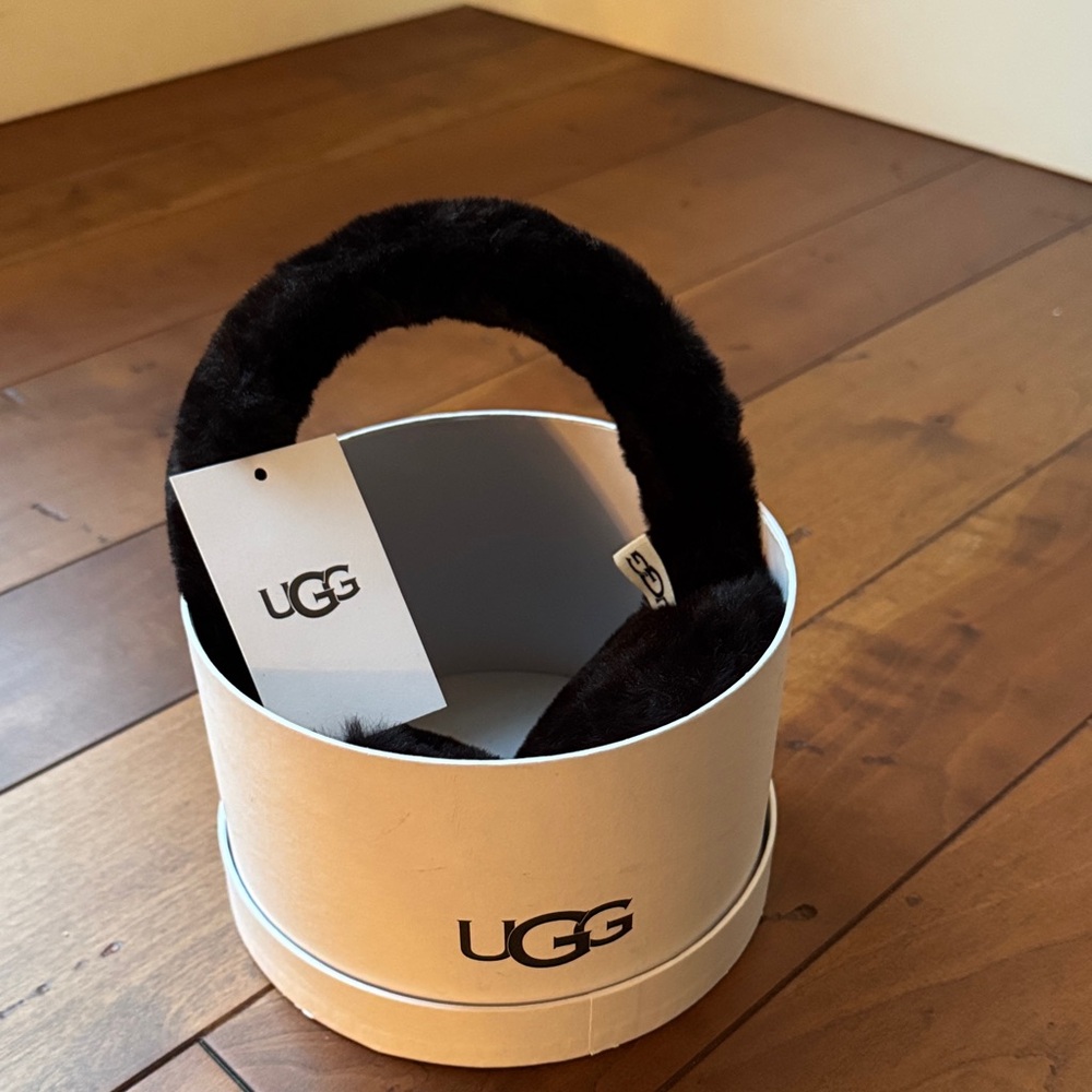 UGG Dark Black Earmuffs